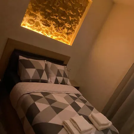Apartamento Garbinet شقة